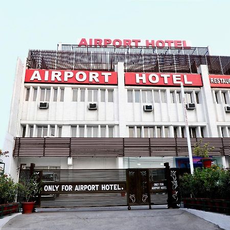Airport Hotel New Delhi Exterior photo