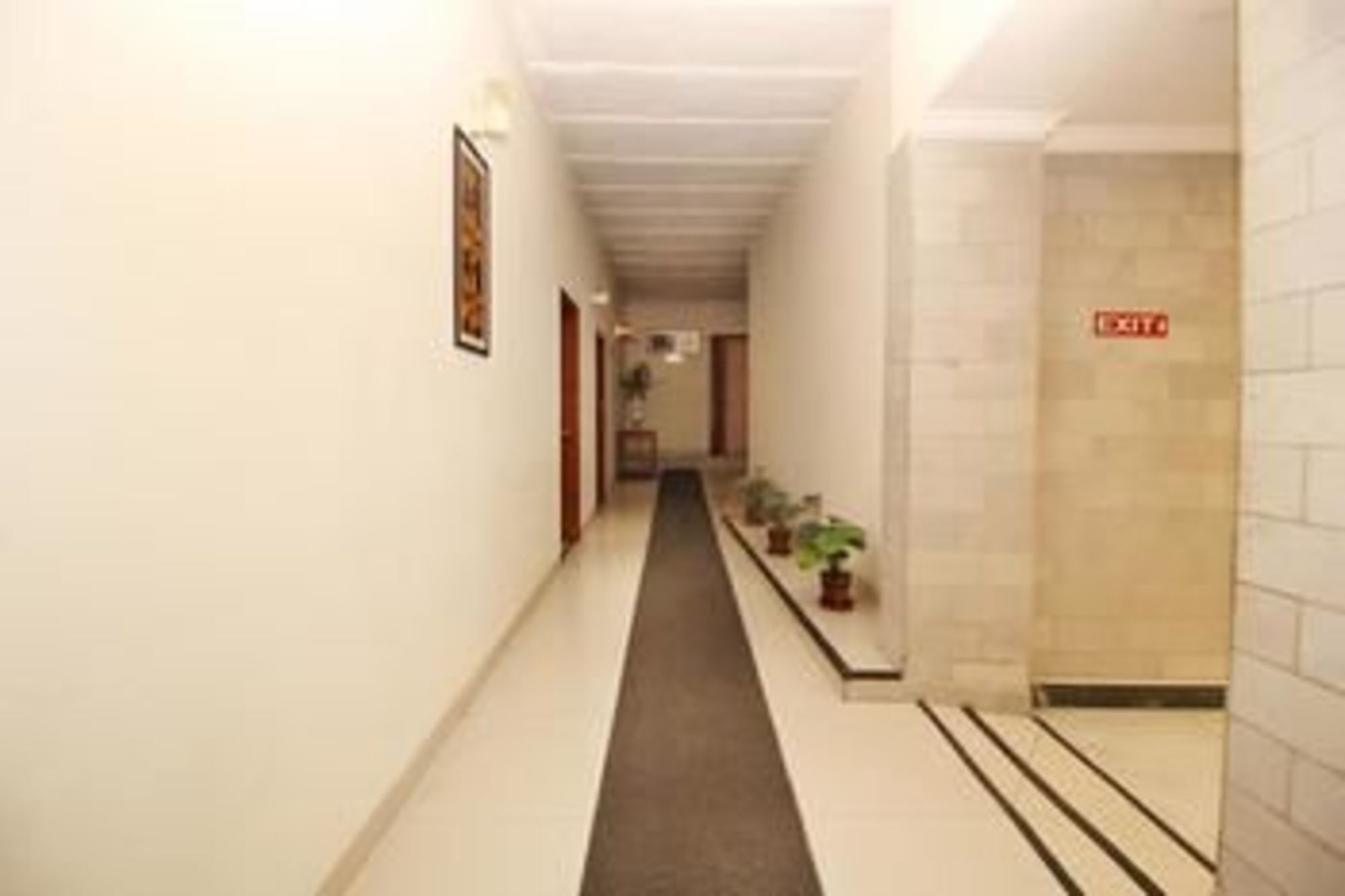 Airport Hotel New Delhi Exterior photo