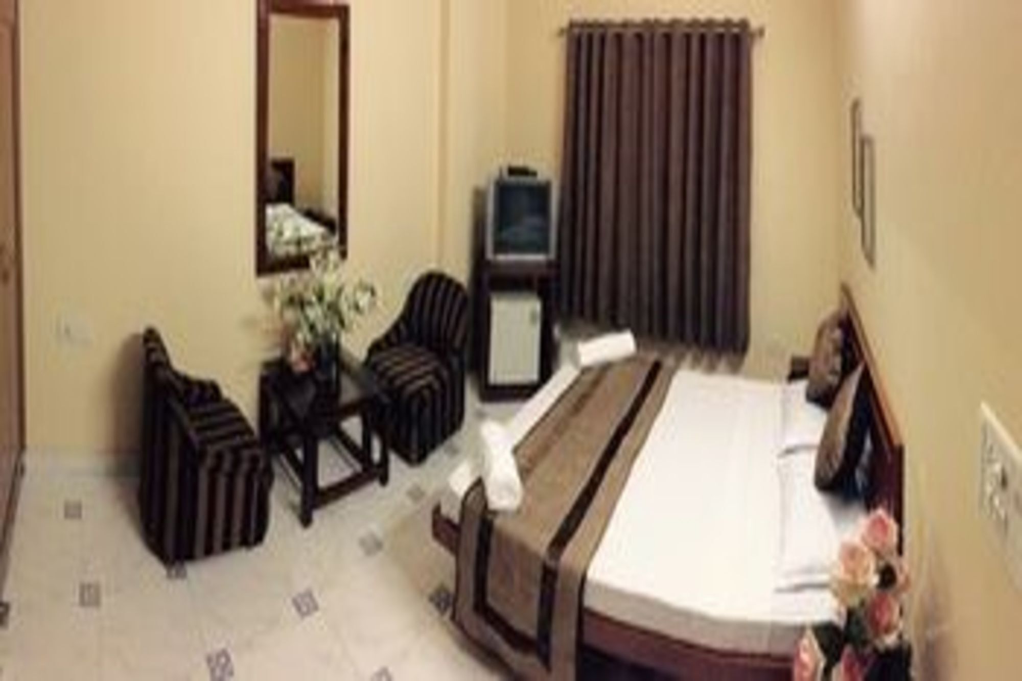 Airport Hotel New Delhi Exterior photo