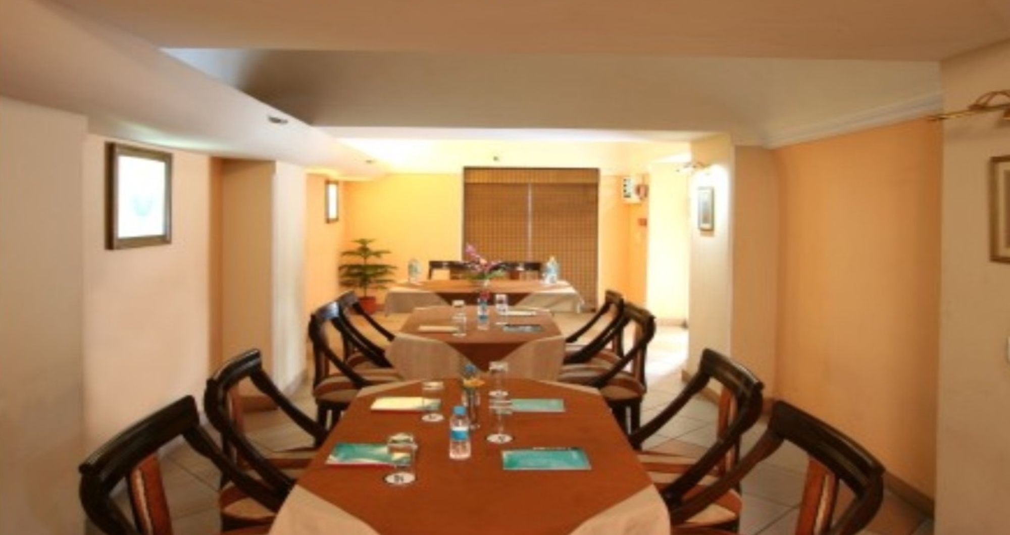 Airport Hotel New Delhi Exterior photo