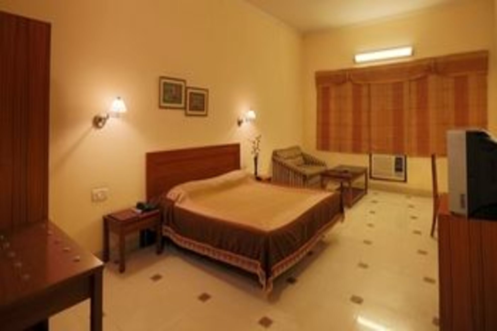 Airport Hotel New Delhi Exterior photo